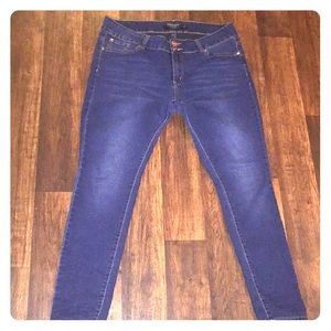 Thread Market Plus Size 18 Jeans